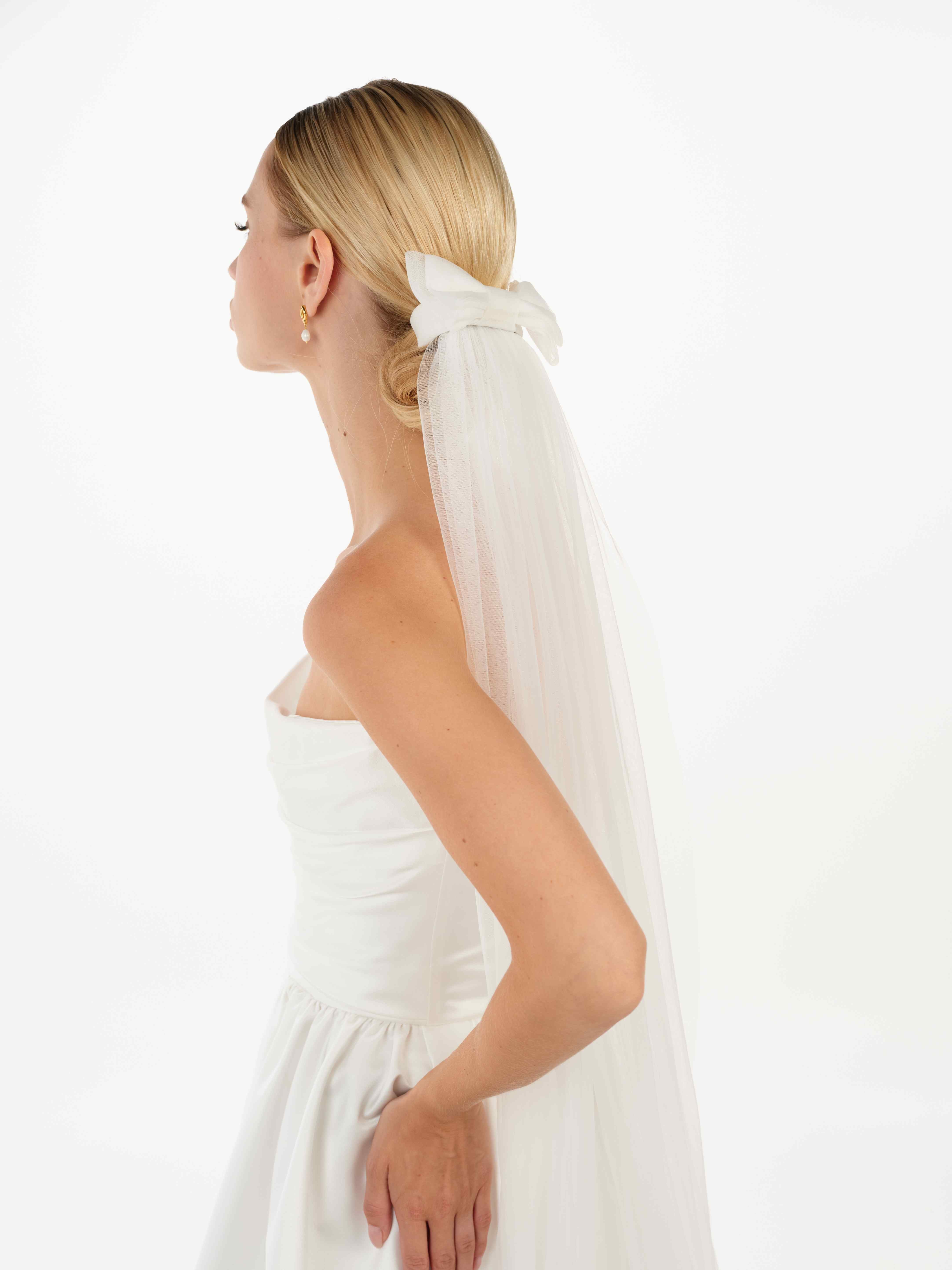 Tüll-Haarschleife + Schleier