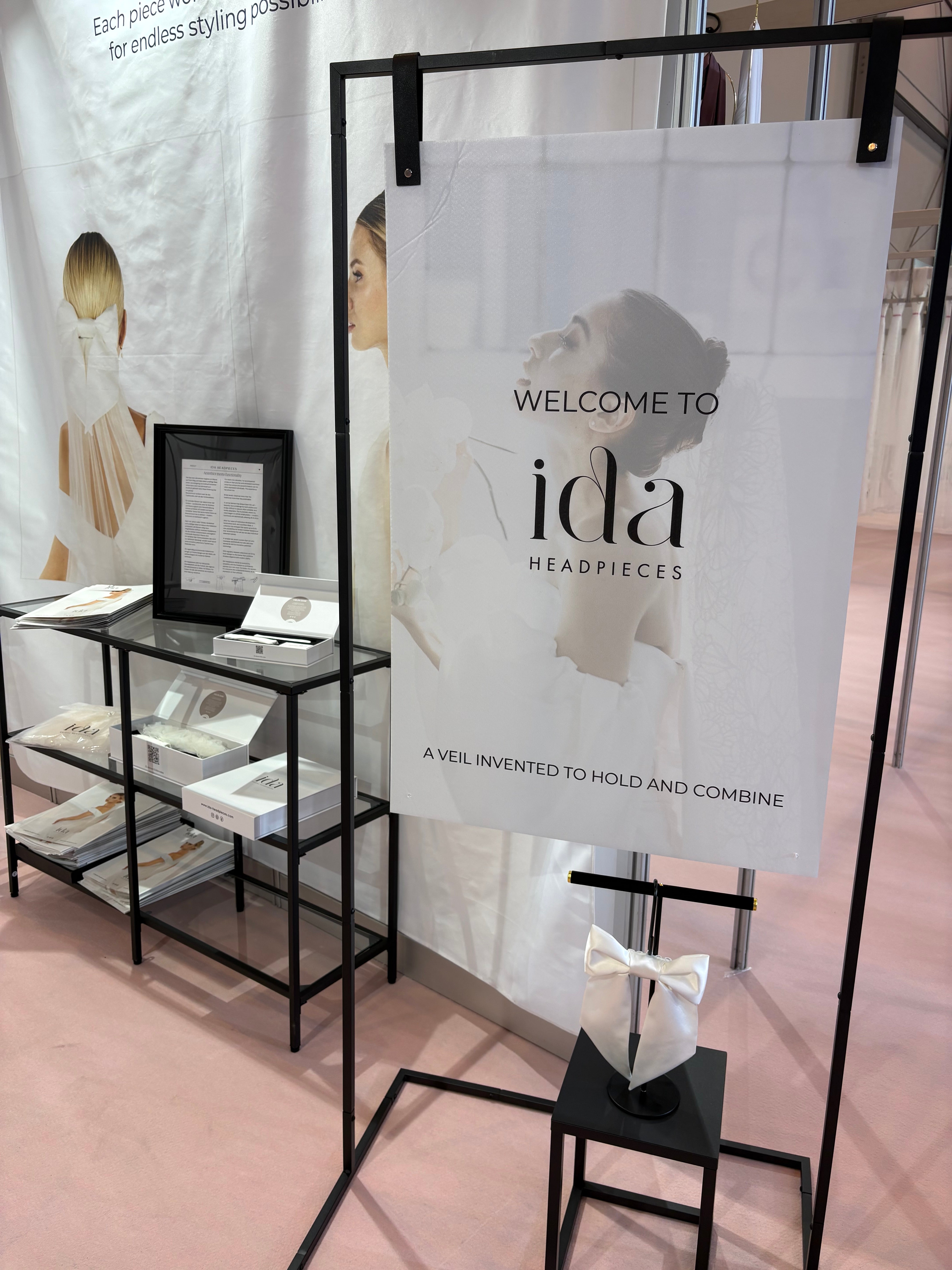 Ein Eindruck vom Messestand wird gezeigt