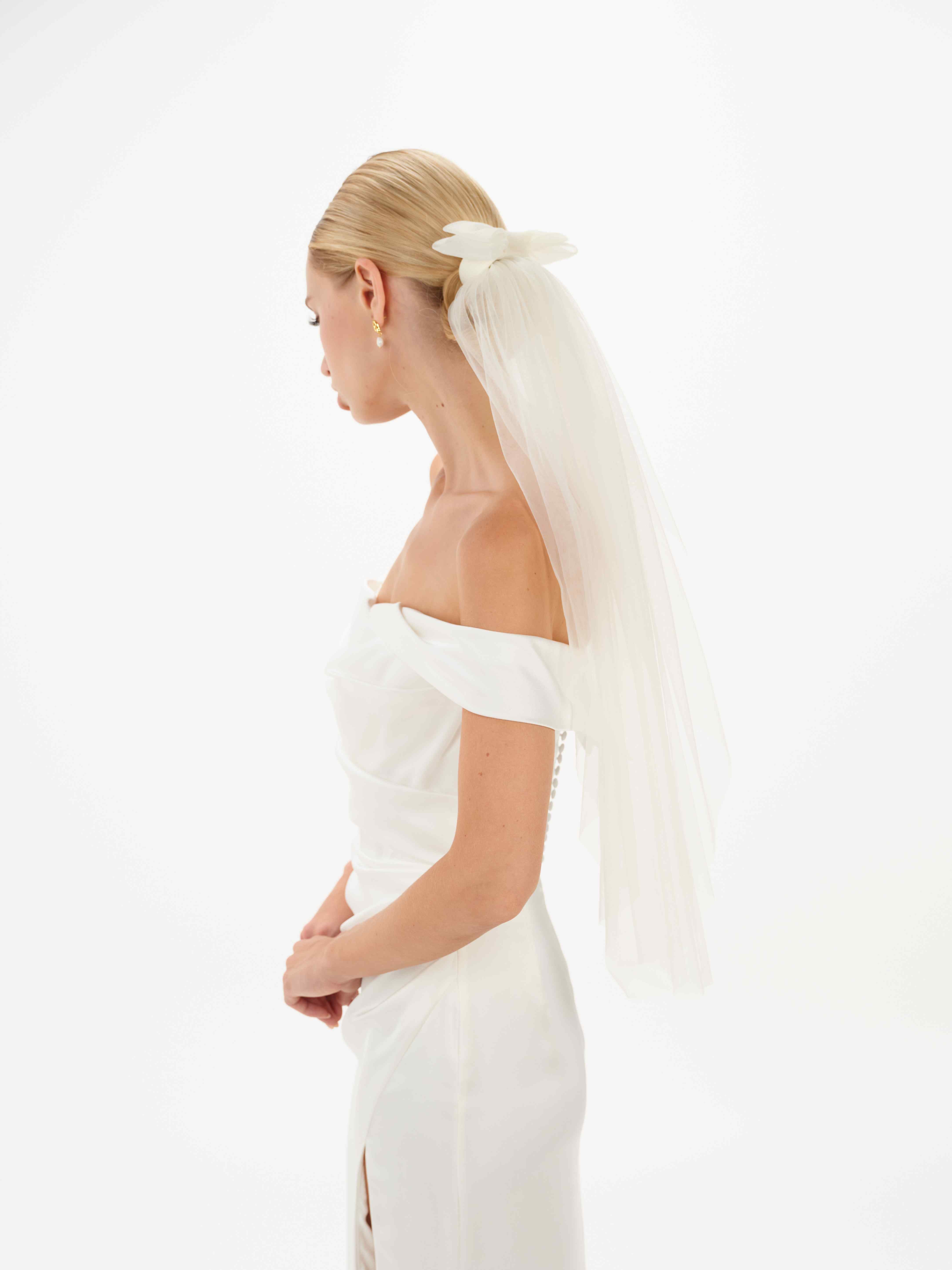 Tüll-Haarband + Haarschleife + Schleier